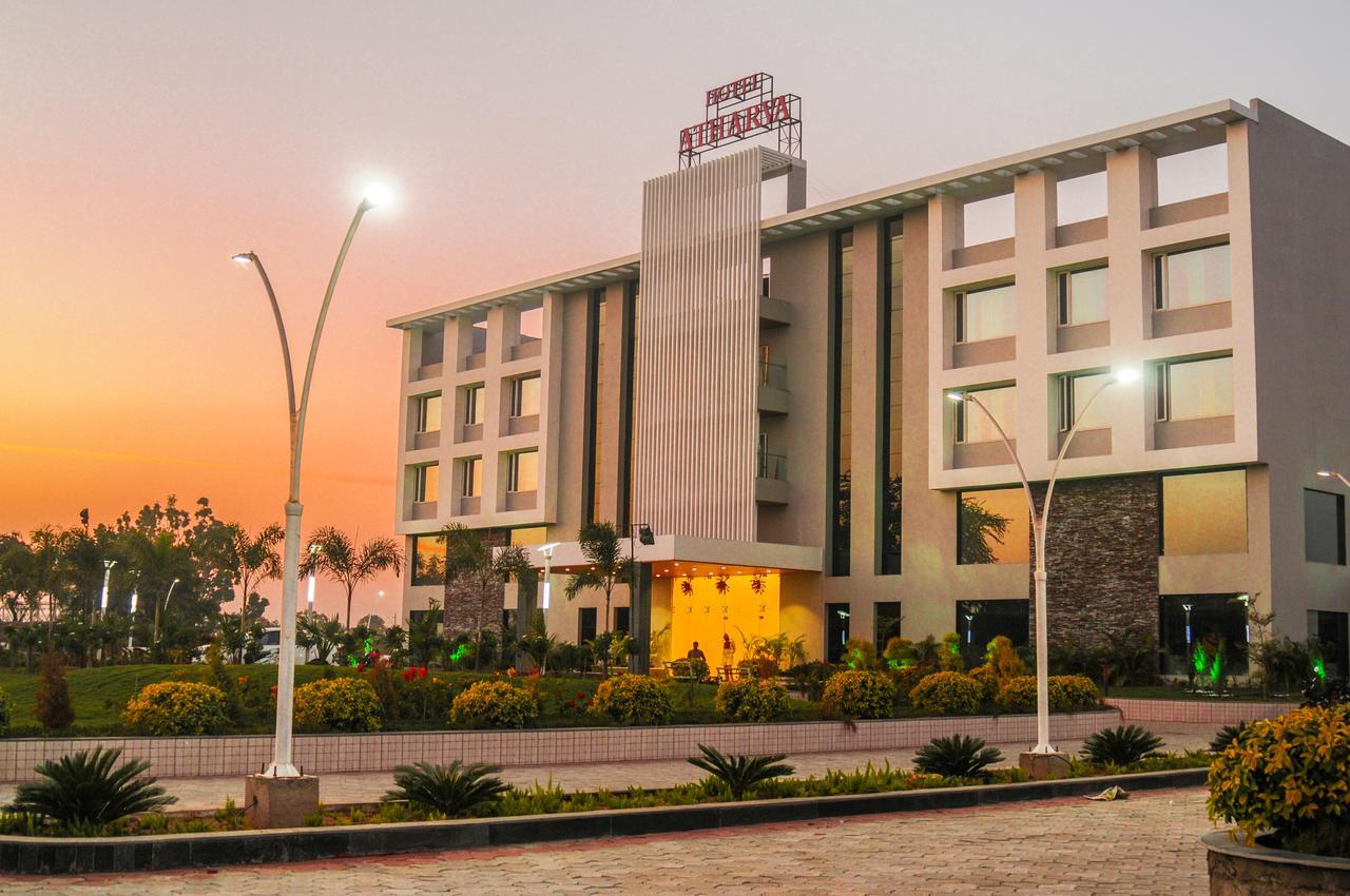 Hotel Atharva Удджайн Екстер'єр фото