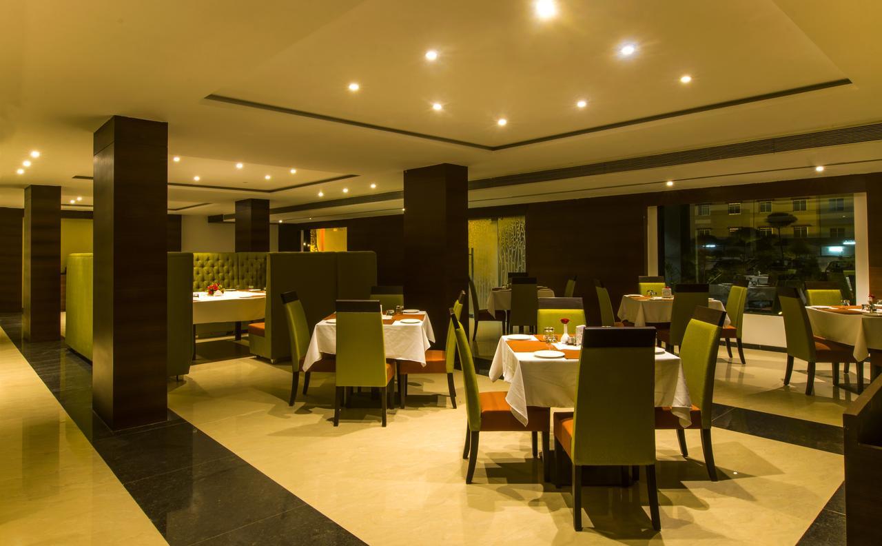 Hotel Atharva Удджайн Екстер'єр фото