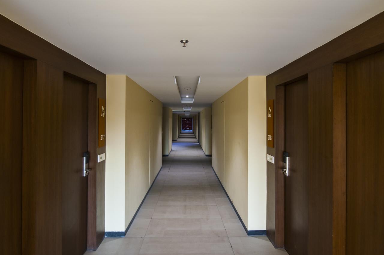 Hotel Atharva Удджайн Екстер'єр фото